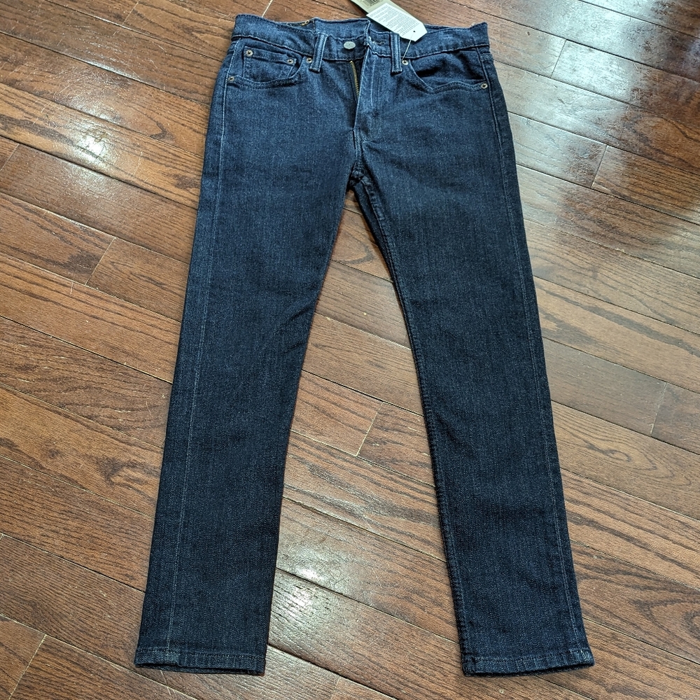 BNWT Levi's 519 Stretch 30x30 - skinny fit - women's